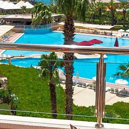 Kaya Hotel